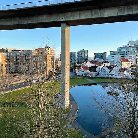 Penthouse In Center Διαμέρισμα
